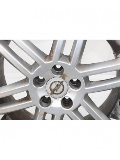 Recambio de llanta para opel astra gtc cosmo referencia OEM IAM 37622