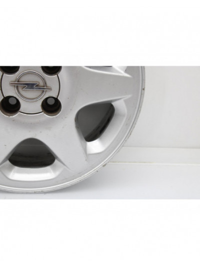 Recambio de llanta para opel corsa c blue line referencia OEM IAM 36583
