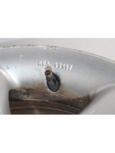 Recambio de llanta para opel corsa a básico referencia OEM IAM 761104251