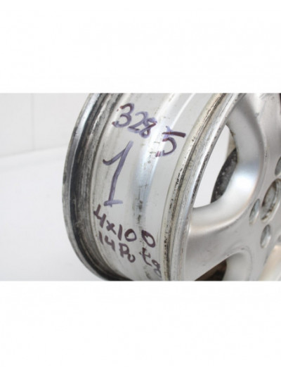 Recambio de llanta para opel corsa a básico referencia OEM IAM 761104251