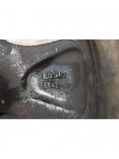 Recambio de llanta para opel corsa a básico referencia OEM IAM 761104251