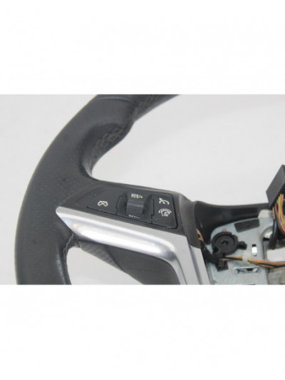 Recambio de volante para opel astra j gtc selective referencia OEM IAM 13351028.