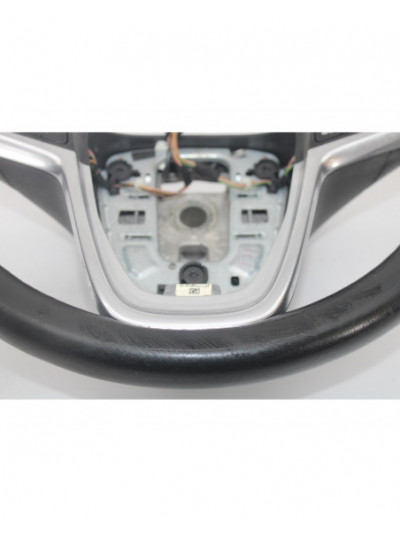 Recambio de volante para opel astra j gtc selective referencia OEM IAM 13351028.