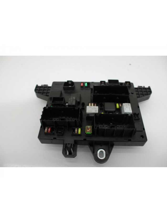 Caja reles / fusibles OPEL ASTRA J GTC Selective 2012