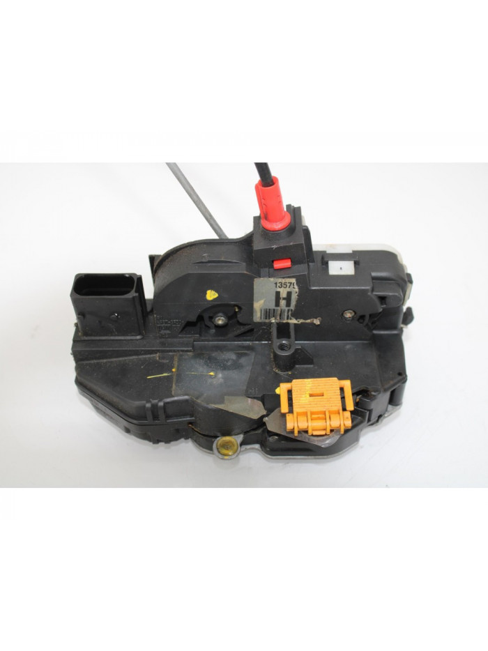 Cerradura puerta delantera derecha OPEL ASTRA J GTC Selective 2012