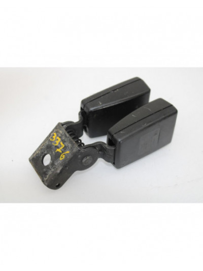 Recambio de anclaje cinturon trasero para opel astra j gtc selective referencia OEM IAM 13354863