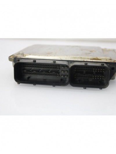 Centralita motor uce OPEL VECTRA C BERLINA Cosmo 2006