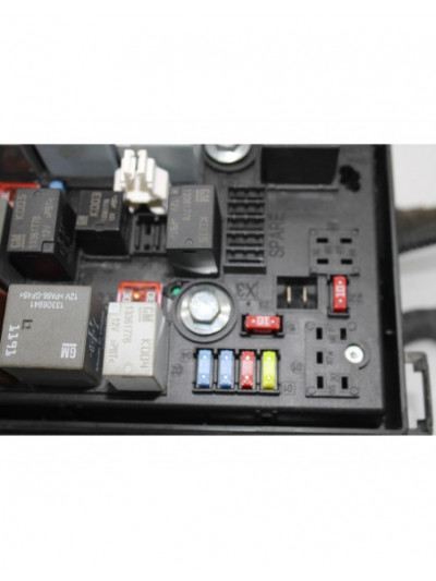 Caja reles / fusibles OPEL ASTRA J GTC Selective 2012