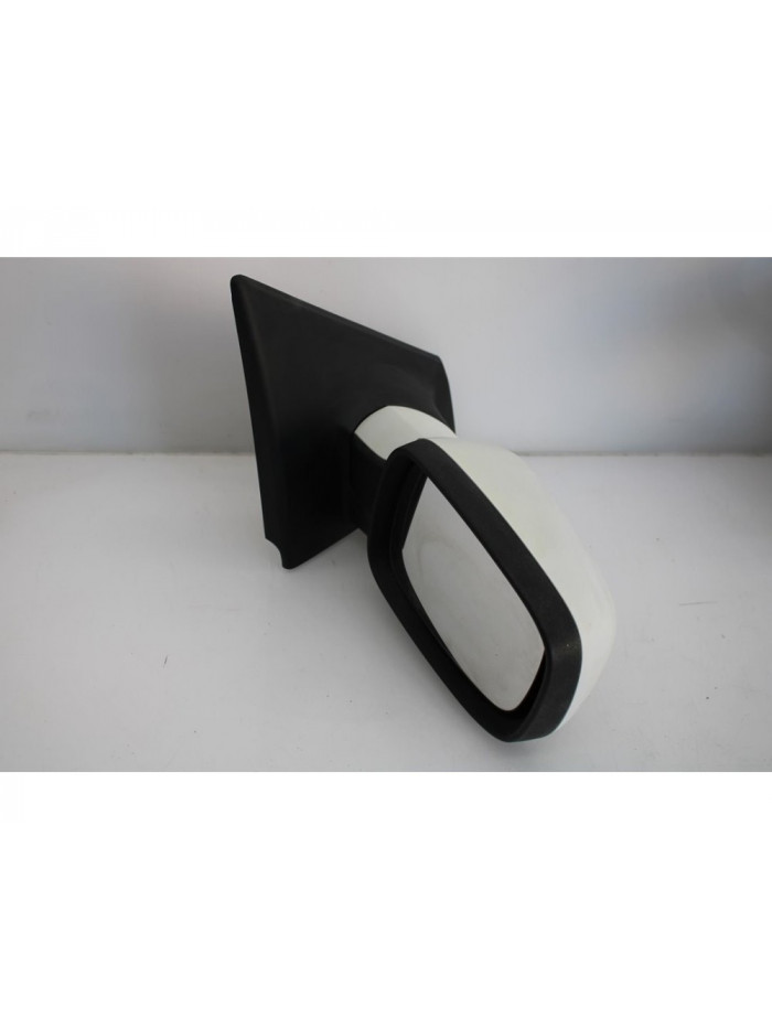 Recambio de retrovisor derecho para opel astra f caravan 1.6 referencia OEM IAM 12443070