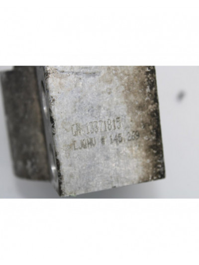 Recambio de brazo suspension inferior delantero izquierdo para opel astra j gtc selective referencia OEM IAM 13371815