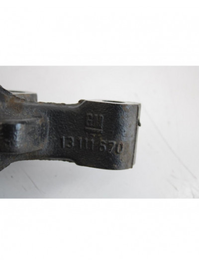 Recambio de mangueta delantera derecha para opel astra gtc sport referencia OEM IAM 13111670