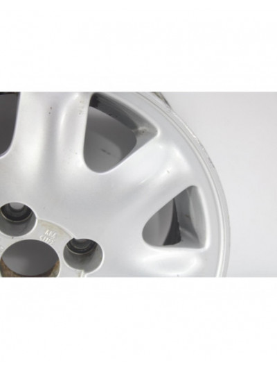 Recambio de llanta para opel corsa b sport referencia OEM IAM 222222222