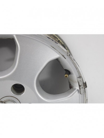 Recambio de llanta para opel vectra b berlina básico (1999) referencia OEM IAM 605052