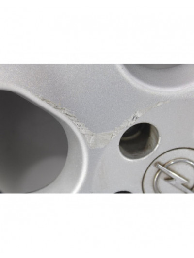 Recambio de llanta para opel vectra b berlina básico (1999) referencia OEM IAM 605052