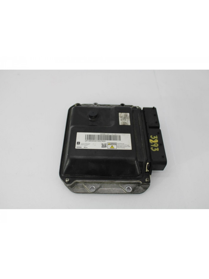 Recambio de centralita motor uce para opel astra j lim. selective business referencia OEM IAM 55577647
