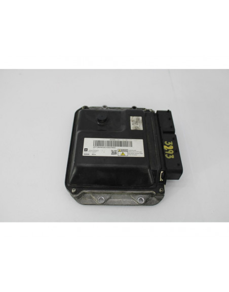 Recambio de centralita motor uce para opel astra j lim. selective business referencia OEM IAM 55577647