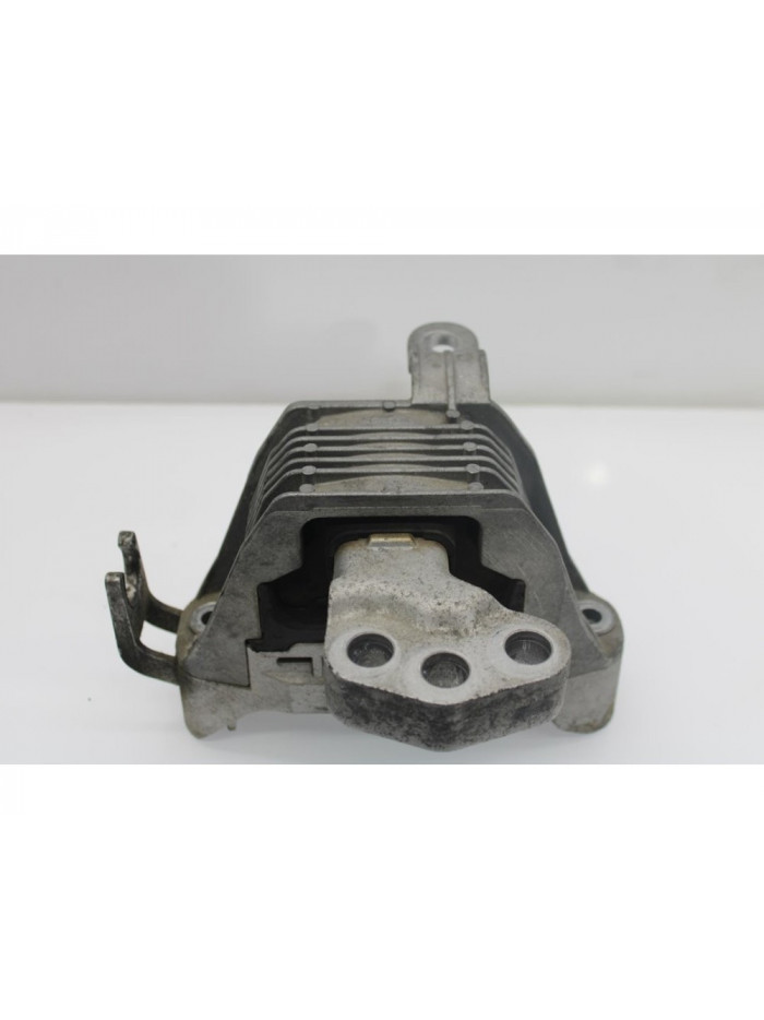 Soporte motor OPEL ASTRA J LIM. Selective 131CV 96KW 2013