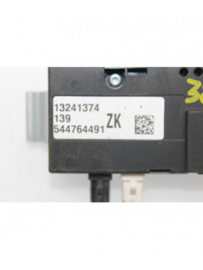 Recambio de amplificador antena para opel insignia berlina edition referencia OEM IAM 13241374