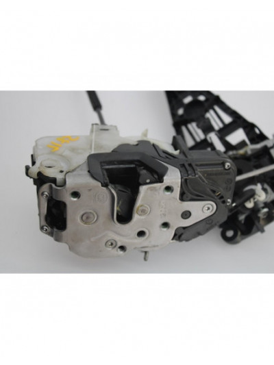 Recambio de cerradura puerta delantera derecha para opel insignia berlina expression referencia OEM IAM 3023880