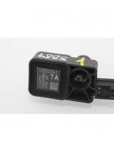 Recambio de sensor impacto para opel insignia berlina edition referencia OEM IAM 135023411
