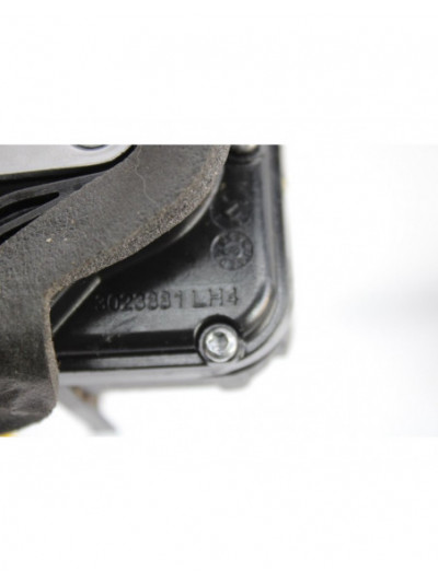 Recambio de cerradura puerta trasera izquierda para opel insignia berlina expression referencia OEM IAM 3023881