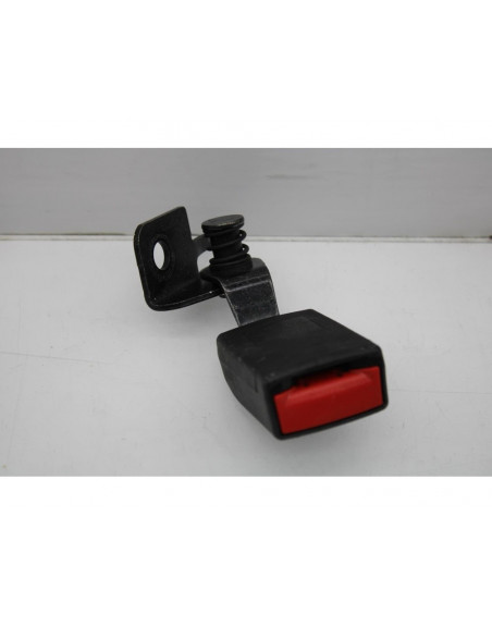 Recambio de anclaje cinturon trasero para opel insignia berlina expression referencia OEM IAM 13267139