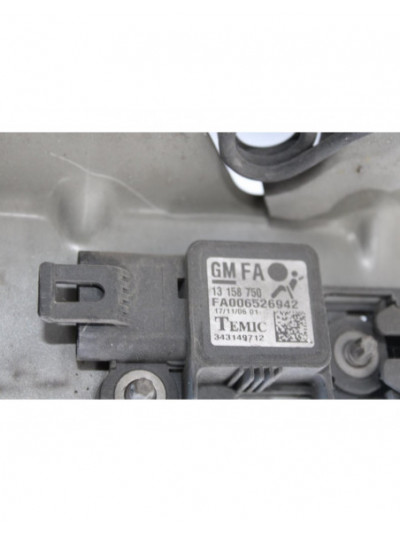 Travesaño superior OPEL ZAFIRA B 1.9 CDTI 2007