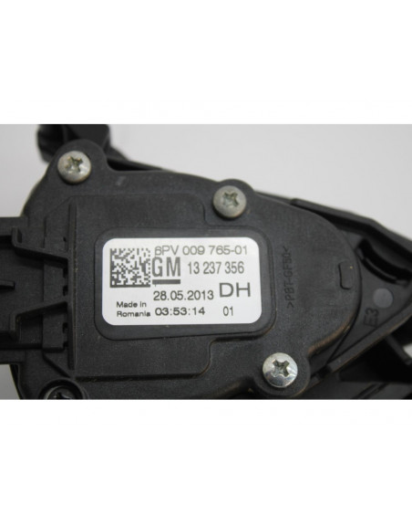 Recambio de pedal acelerador para opel insignia berlina expression referencia OEM IAM 13237356