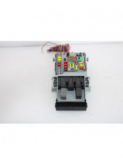 Caja reles / fusibles OPEL INSIGNIA BERLINA Expression 2013