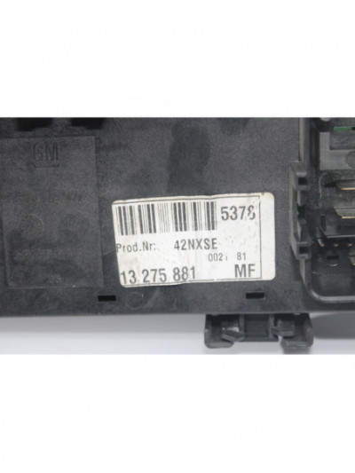 Recambio de caja reles / fusibles para opel insignia berlina cosmo referencia OEM IAM 13275881