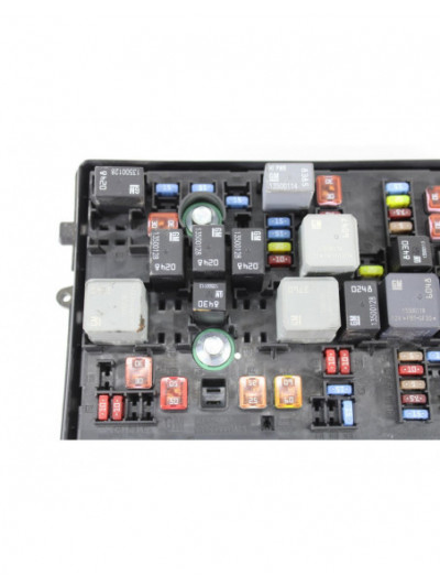 Recambio de caja reles / fusibles para opel insignia berlina edition referencia OEM IAM 13255300