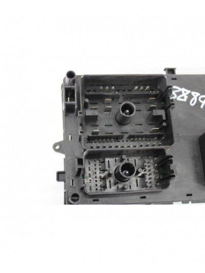 Recambio de caja reles / fusibles para opel insignia berlina edition referencia OEM IAM 13255300