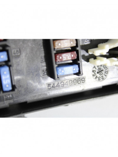 Recambio de caja reles / fusibles para opel insignia berlina edition referencia OEM IAM 13255300