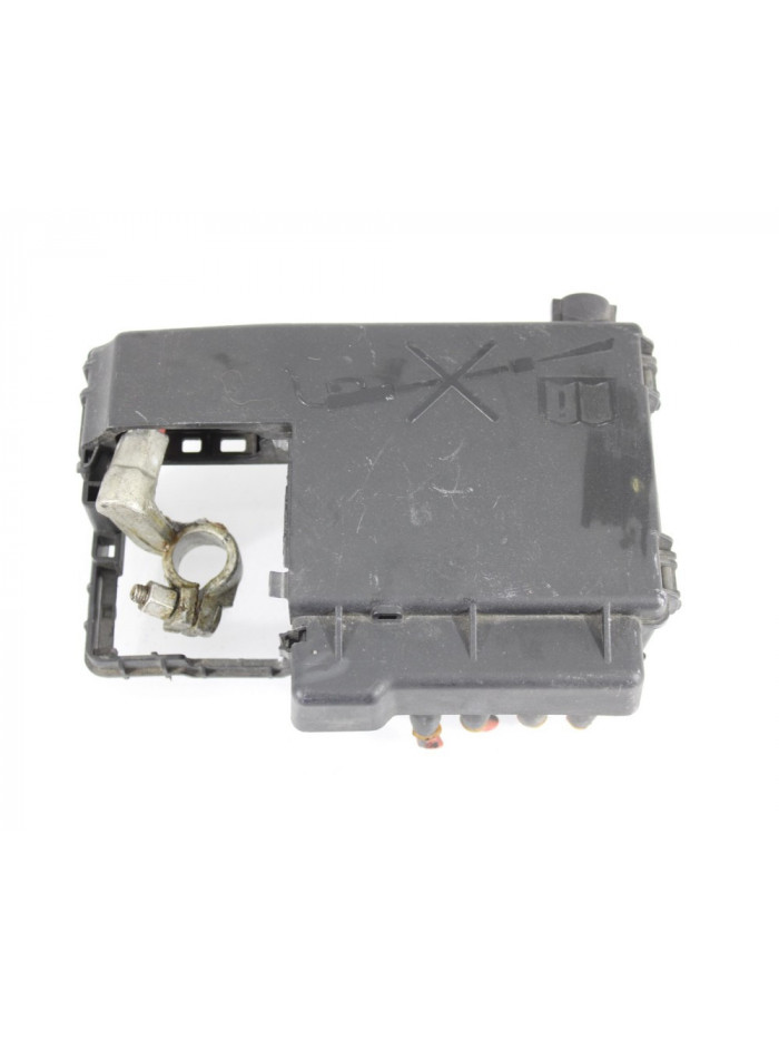 Recambio de caja reles / fusibles para opel insignia berlina edition referencia OEM IAM 13285113