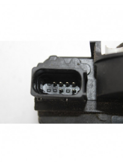 Recambio de cerradura puerta delantera derecha para opel astra j lim. selective referencia OEM IAM 3023880