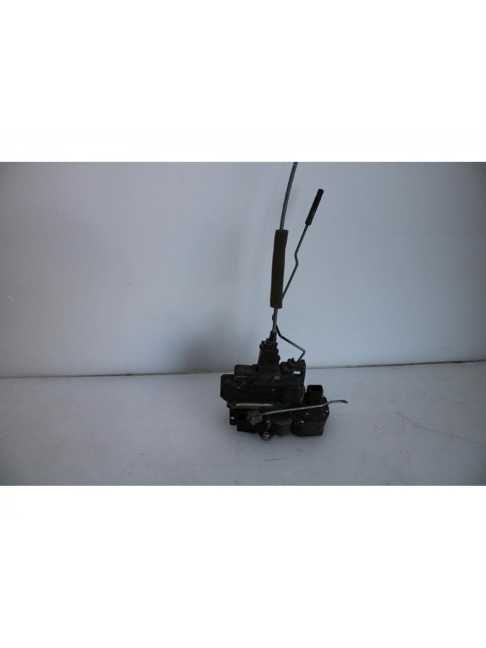 Cerradura puerta trasera izquierda OPEL ANTARA Cosmo 4x4 2008
