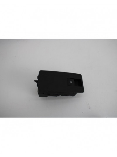 Recambio de mando elevalunas trasero derecho para opel insignia berlina expression referencia OEM IAM 13301886