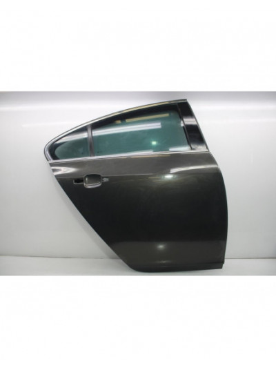 Recambio de puerta trasera derecha para opel insignia berlina expression referencia OEM IAM