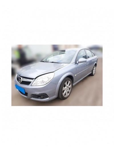 opel vectra c berlina del año 2003