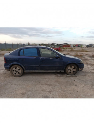 opel astra g berlina del año 2003