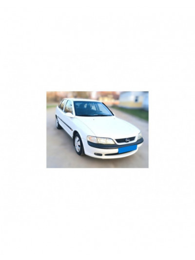 opel vectra b berlina del año 1996