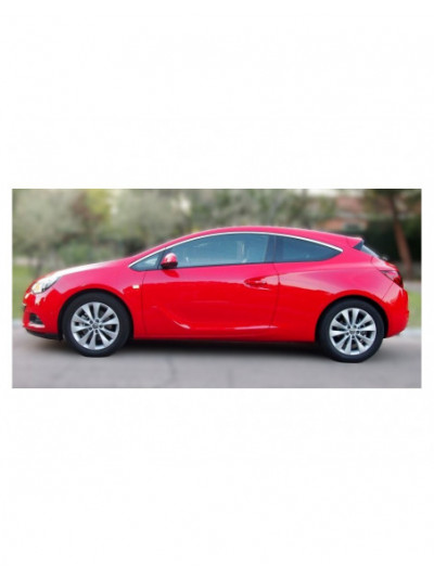 opel astra j gtc del año 2012