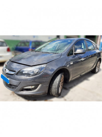 opel astra j lim. del año 2013