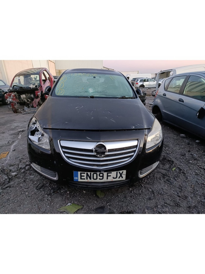 opel insignia berlina del año 2009