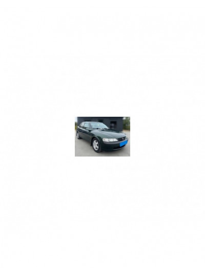 opel vectra b berlina del año 1999