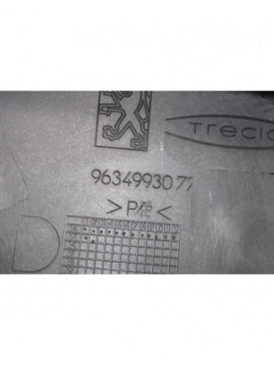 Recambio de guarnecido puerta delantera derecha para peugeot 307 (s1) xr referencia OEM IAM 9634993577