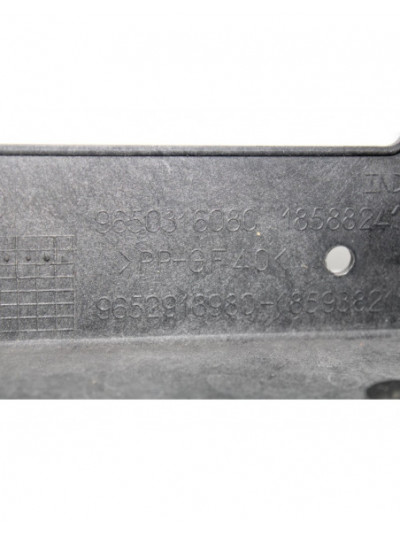 Recambio de calandra delantera de radiador para peugeot 308 sport referencia OEM IAM 9650316080
