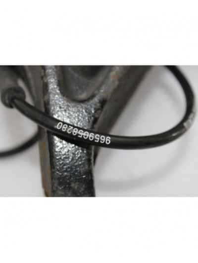 Recambio de mangueta delantera derecha para peugeot 308 sport referencia OEM IAM 9659058280