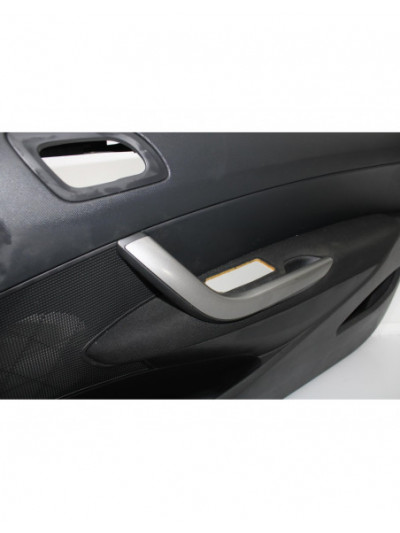 Recambio de guarnecido puerta delantera derecha para peugeot 308 sport referencia OEM IAM 96575640ZD