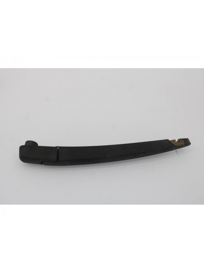Recambio de brazo limpia trasero para peugeot 308 sport referencia OEM IAM 3951T